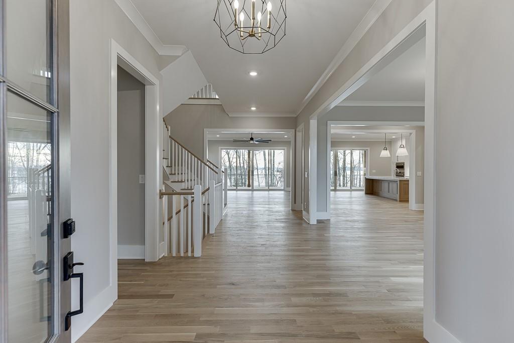 7625 Breeze Bay Road