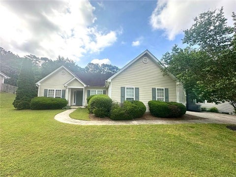 Homes For Rent - 2743 Sam Calvin Drive<br/> Dacula, GA 30019