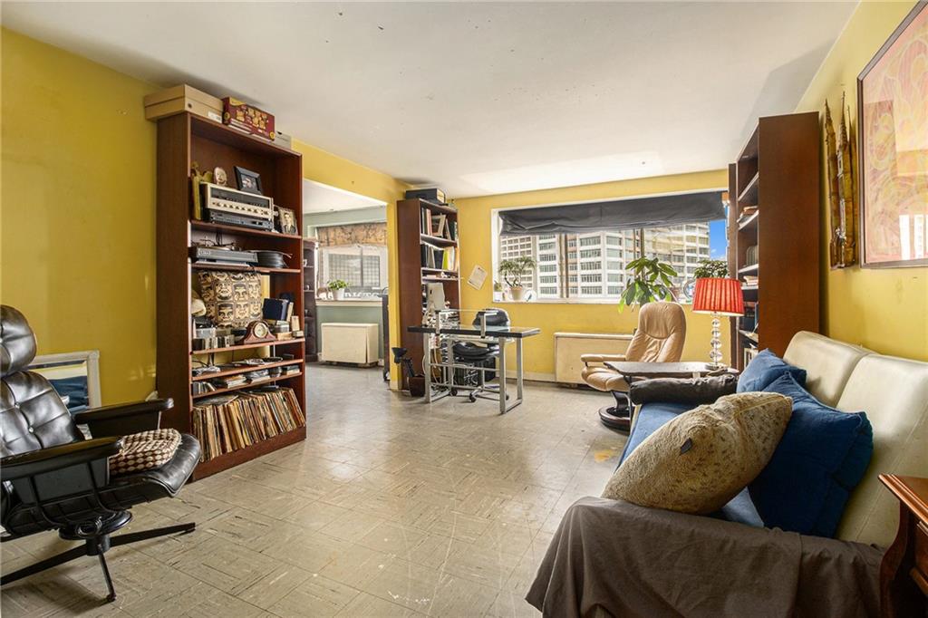 215 Piedmont Avenue NE 1002