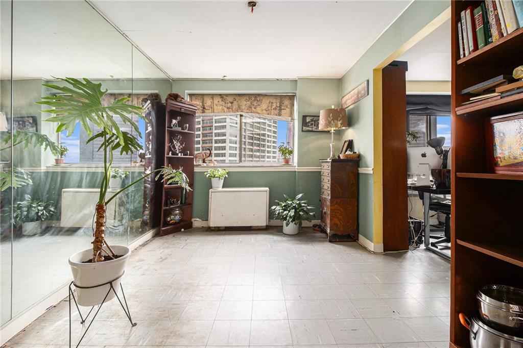 215 Piedmont Avenue NE 1002
