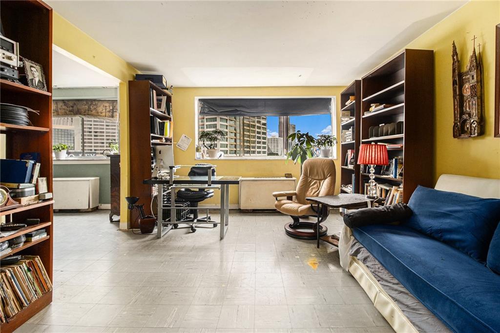 215 Piedmont Avenue NE 1002