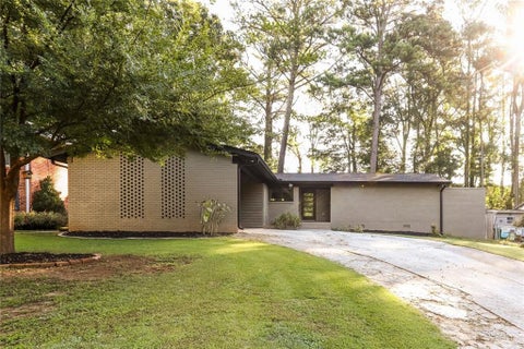 Photo of 1389 Sanden Ferry Drive, Decatur, GA 30033 (MLS # 7854869)