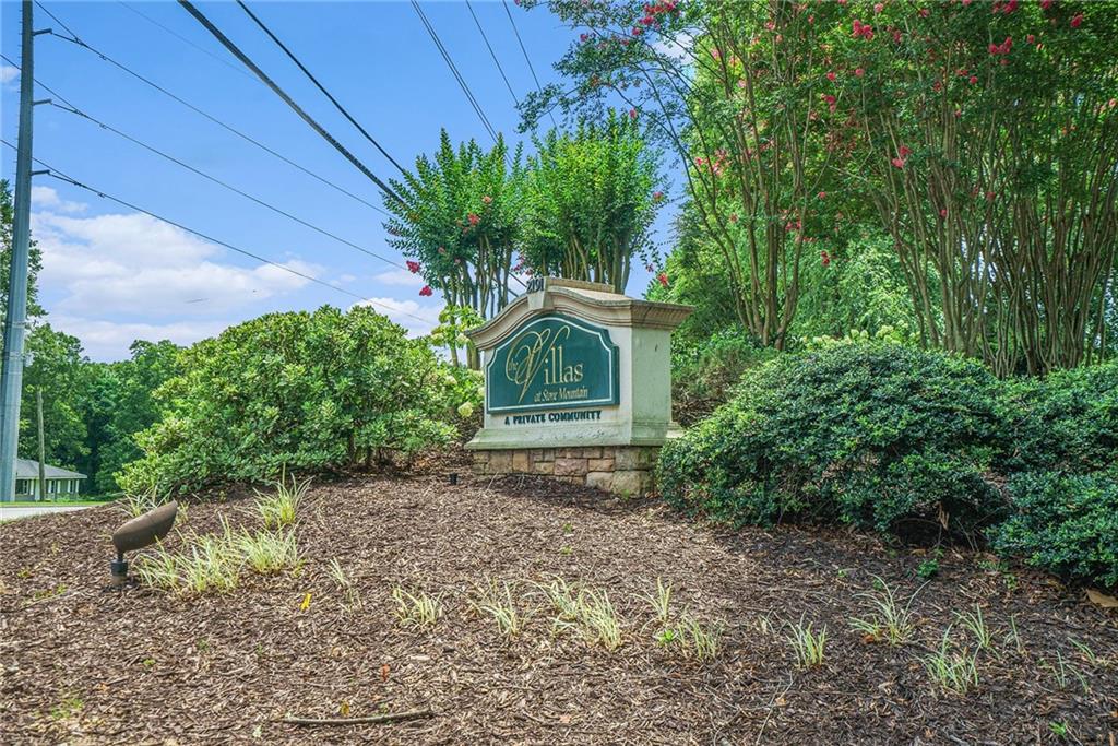 2191 Rockbridge Road 2204