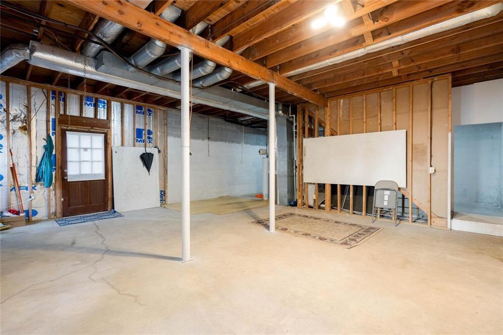 Seven Springs - Residential Lease