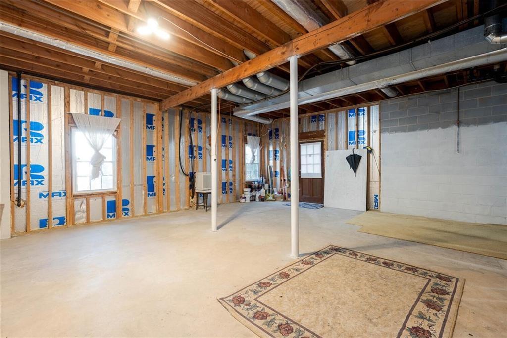 Seven Springs - Residential Lease