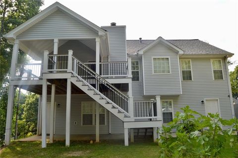 A home in Flowery Branch