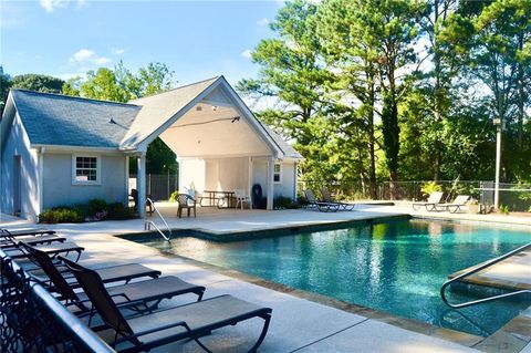 A home in Flowery Branch