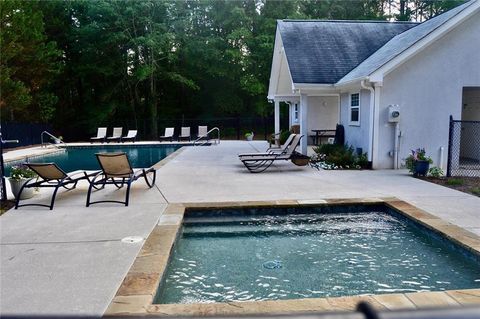 A home in Flowery Branch