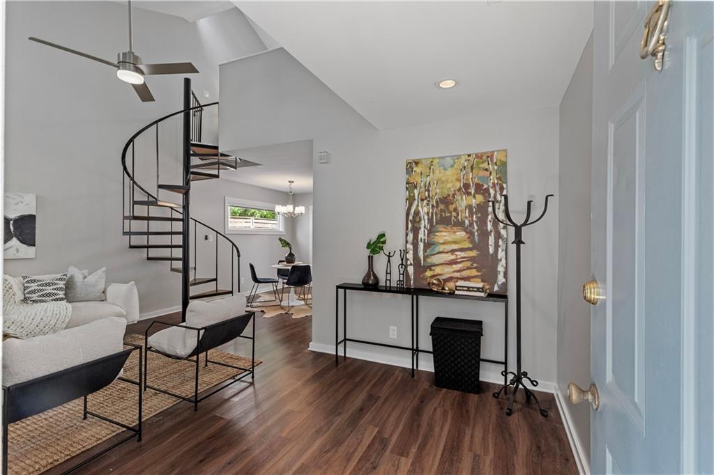 836 Saint Charles Avenue NE I