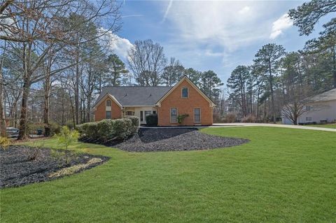Photo of 525 Saddle Crest Drive, Roswell, GA 30075 (MLS # 7729877)