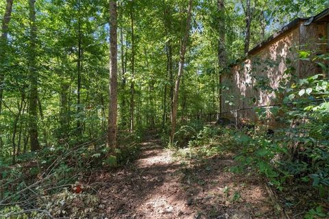 A home in Dawsonville