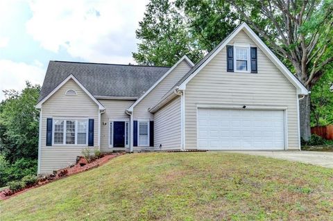 Homes For Sale - 2330 Cape Courage Way<br/> Suwanee, GA 30024