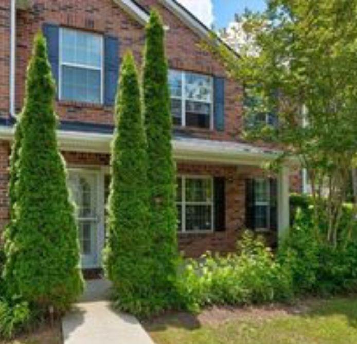 6684 Crane Avenue, Fairburn, Georgia image 1