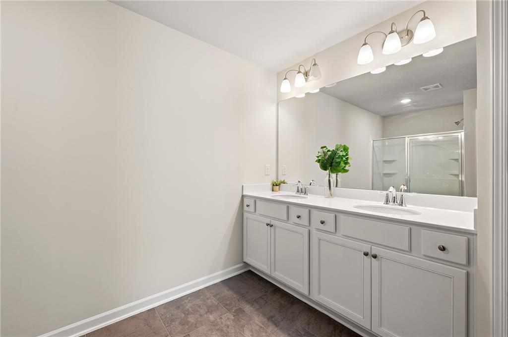 6372 Rosetta Drive, Atlanta, Georgia image 22