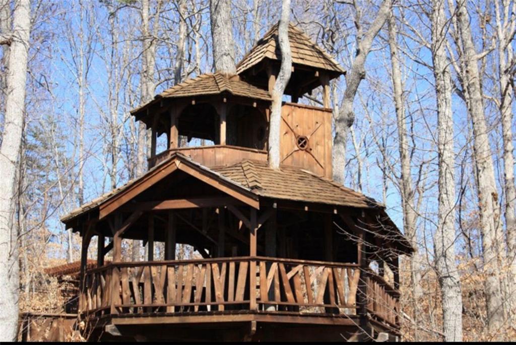 STERLING ON THE LAKE - Residential