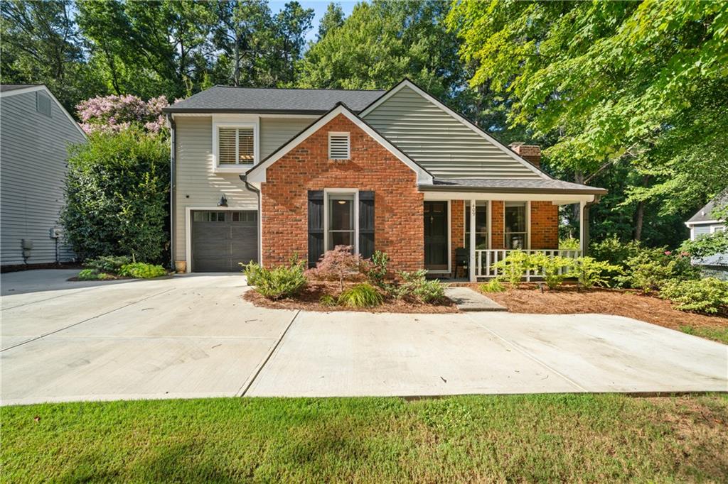 409 Roswell Green Lane
