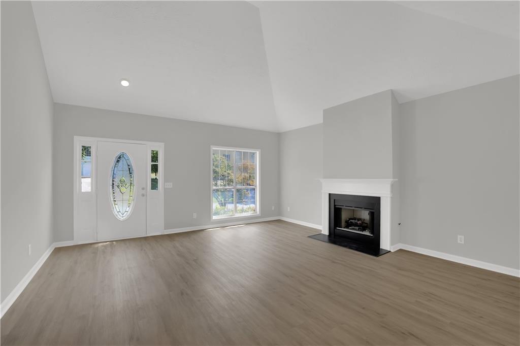800 Grindstone Place SW