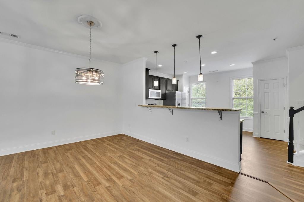 526 Williamson St SE 375