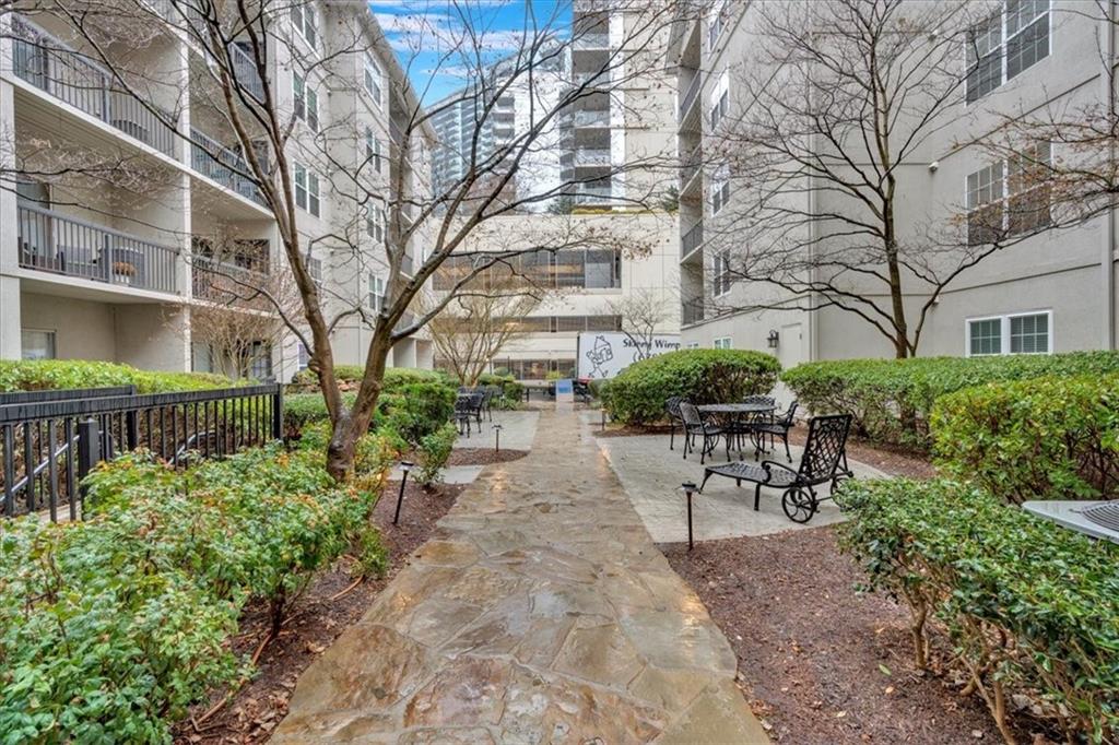 1075 Peachtree Walk NE A206
