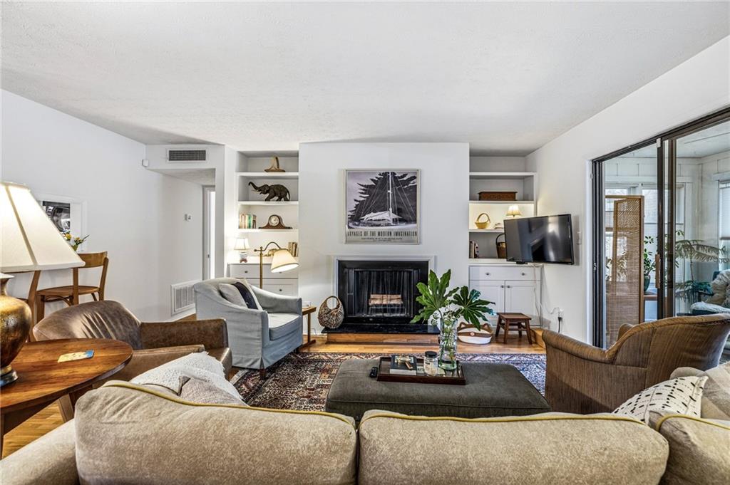 1003 Summit North Drive NE 1003