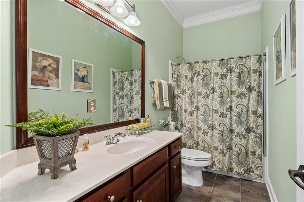 6315 Manningtree Court, Cumming, Georgia image 9