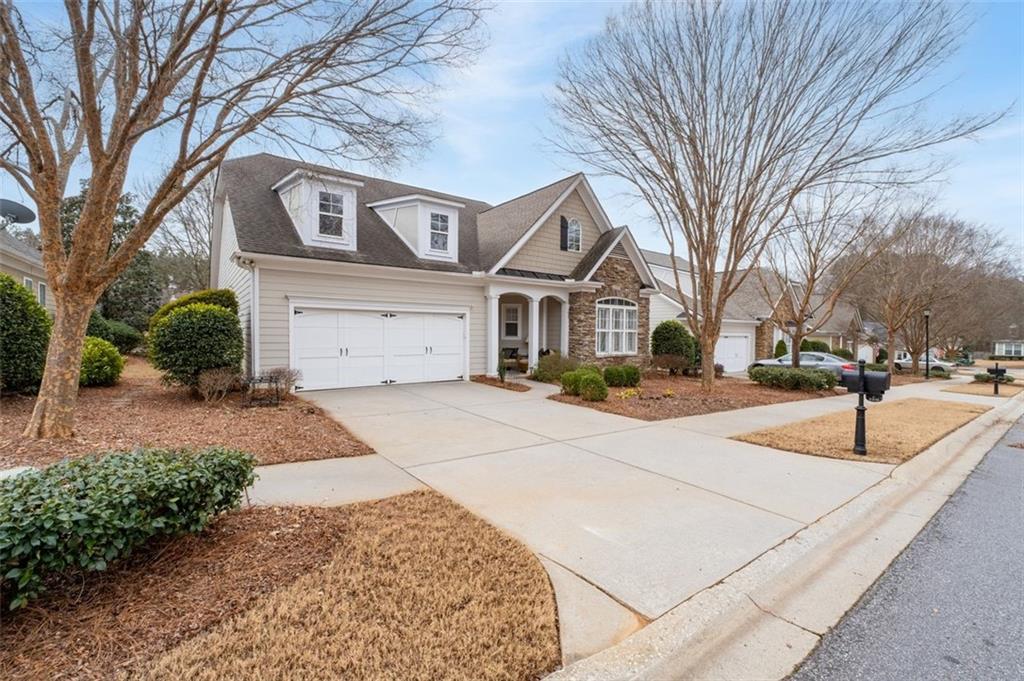 6315 Manningtree Court, Cumming, Georgia image 3