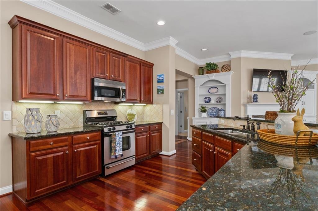 6315 Manningtree Court, Cumming, Georgia image 18