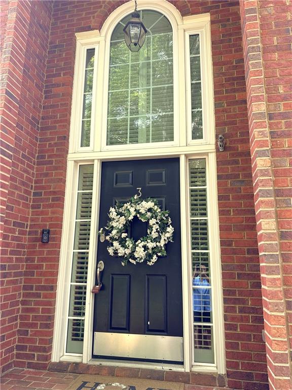 7155 Roswell Road 3