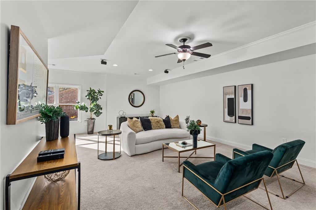 The Summit at Piedmont - Residential