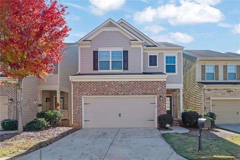 Homes For Sale - 4795 Cold Spring Court<br/> Cumming, GA 30041