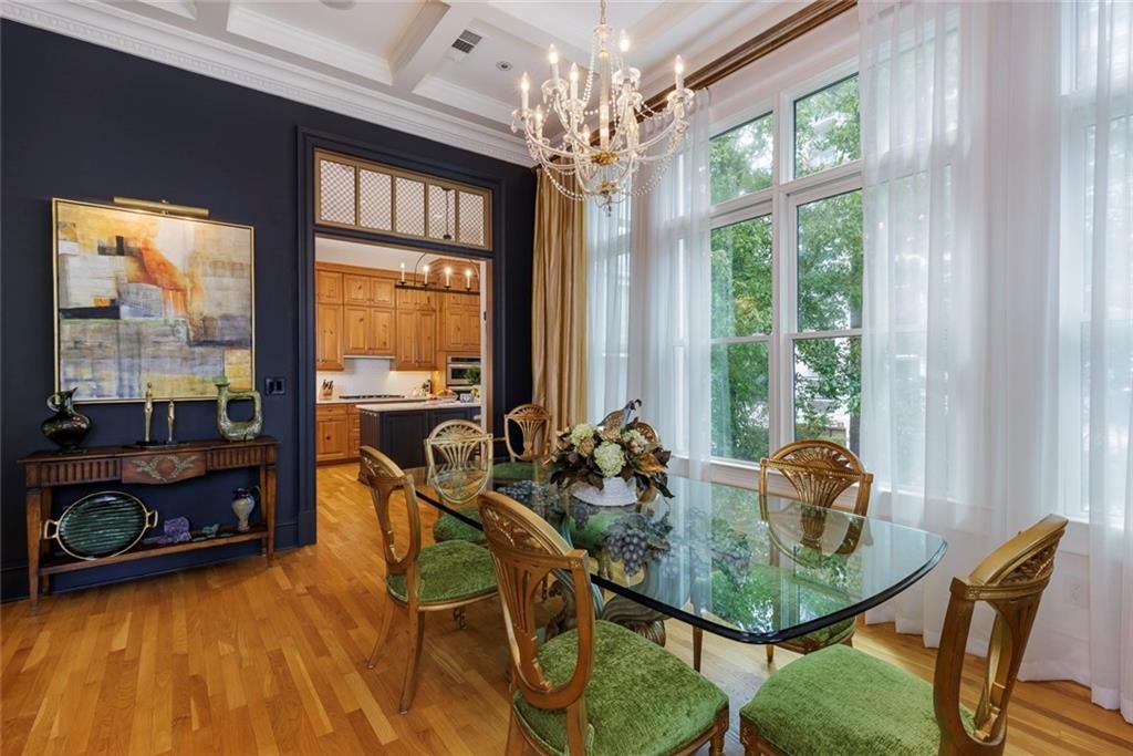 2500 Peachtree Road 103 S