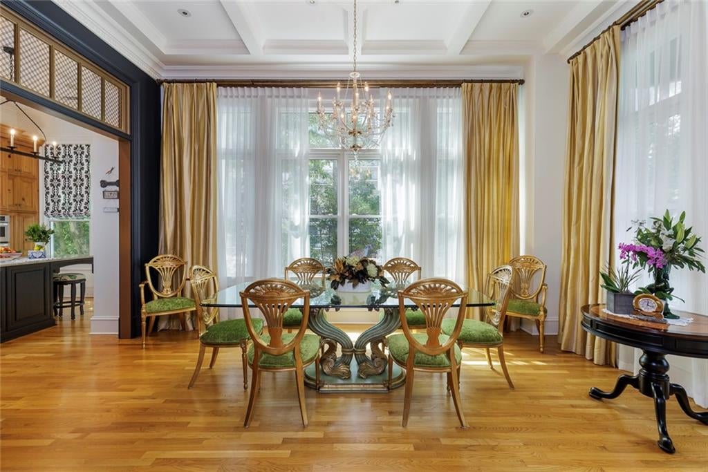 Photo of 2500 Peachtree Road #103 S, Atlanta, GA 30305 (MLS # 7840319)