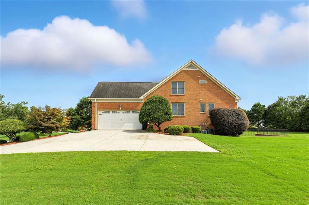 2111 ROSEBURY PARK Drive