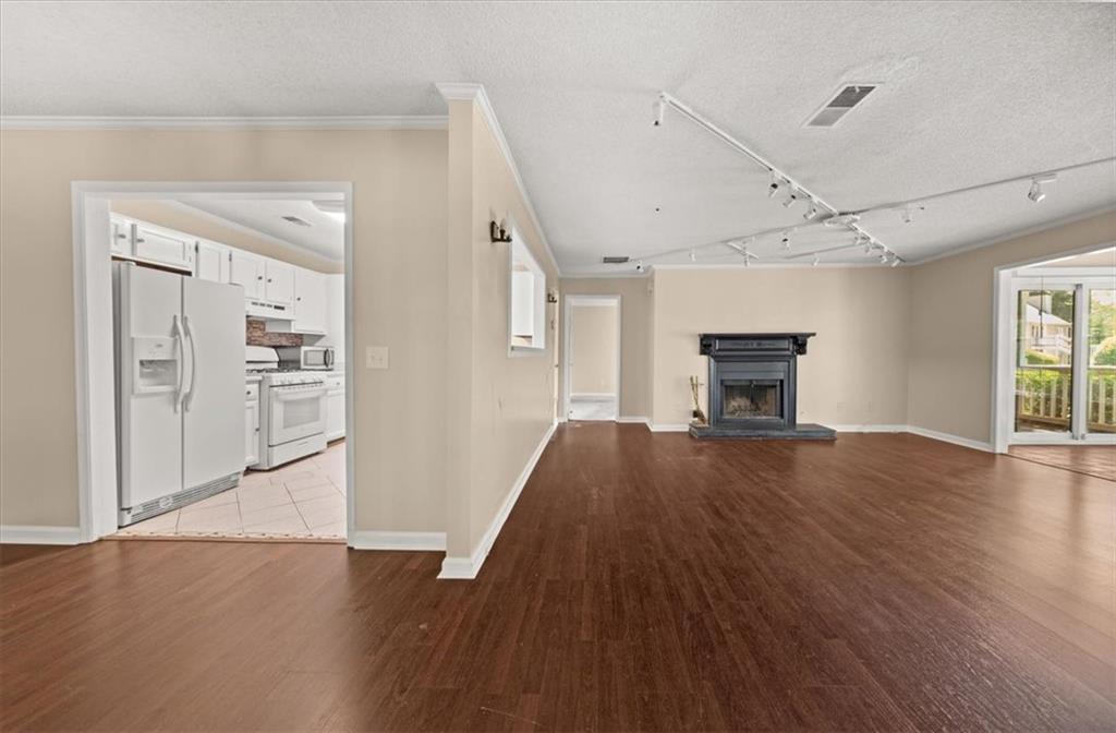2605 Vineyard Way, Smyrna, Georgia image 2