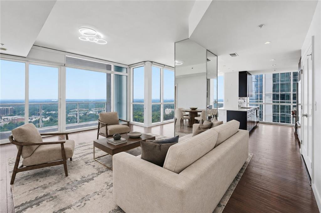 3325 Piedmont Road NE 2702