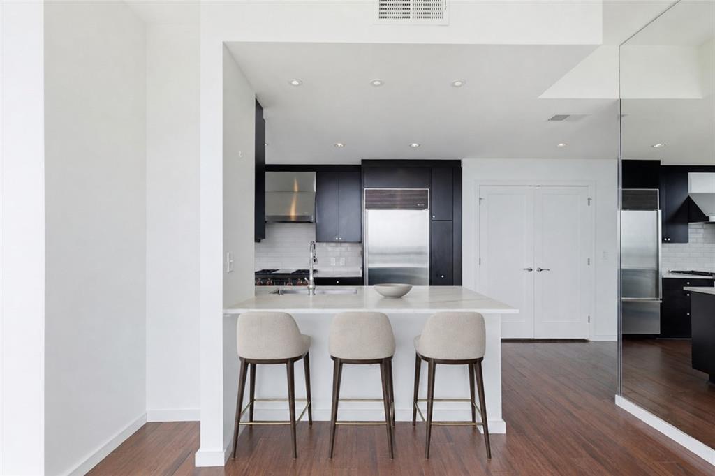 3325 Piedmont Road NE 2702