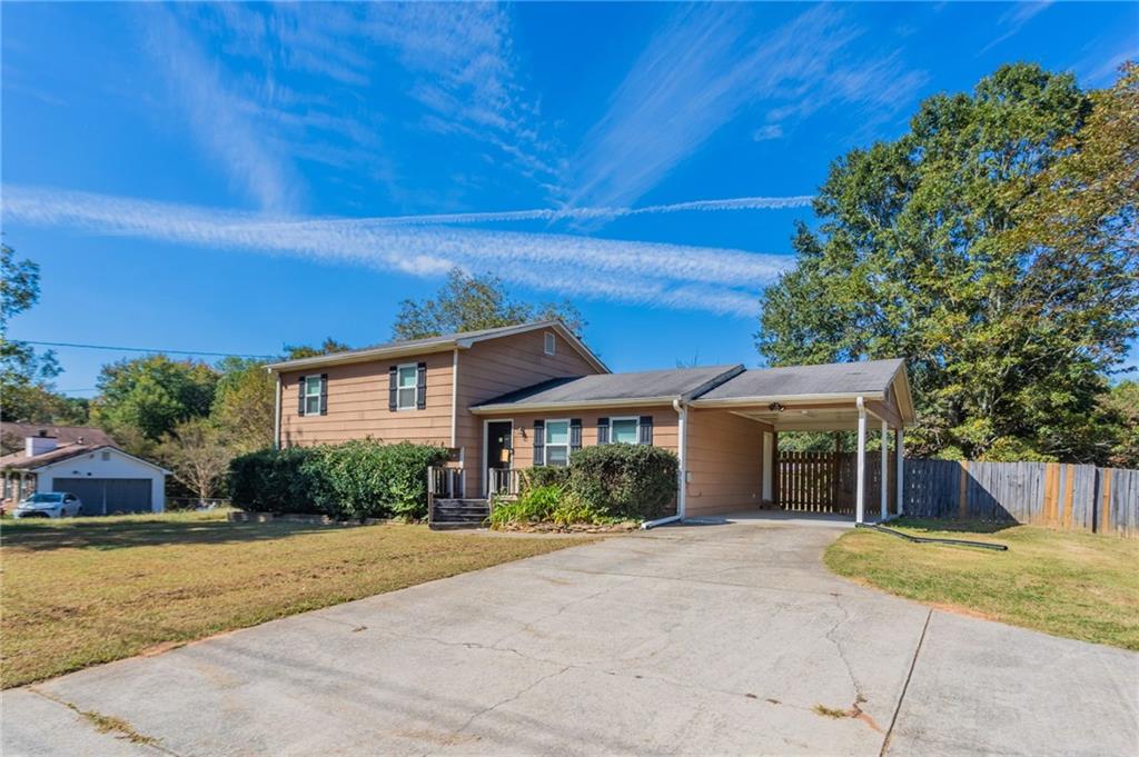 635 Davis Road