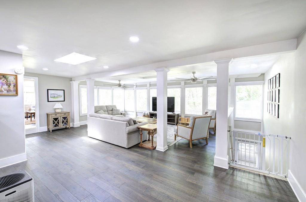 Marietta, Georgia, 30068, United States, 6 Bedrooms Bedrooms, ,5 BathroomsBathrooms,Residential,Active,2044569