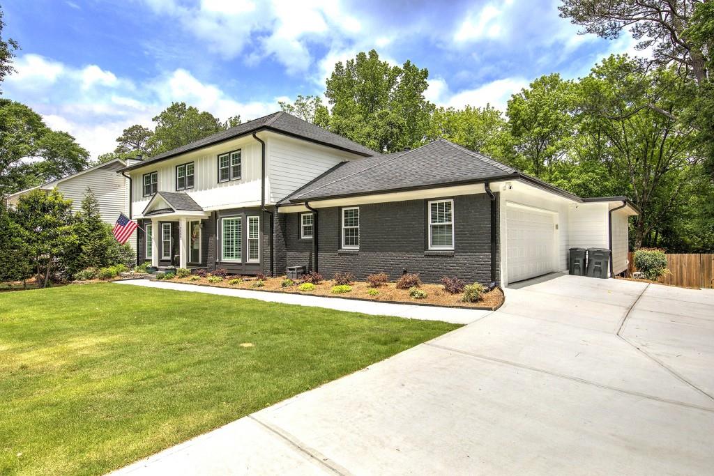 Marietta, Georgia, 30068, United States, 6 Bedrooms Bedrooms, ,5 BathroomsBathrooms,Residential,Active,2044569