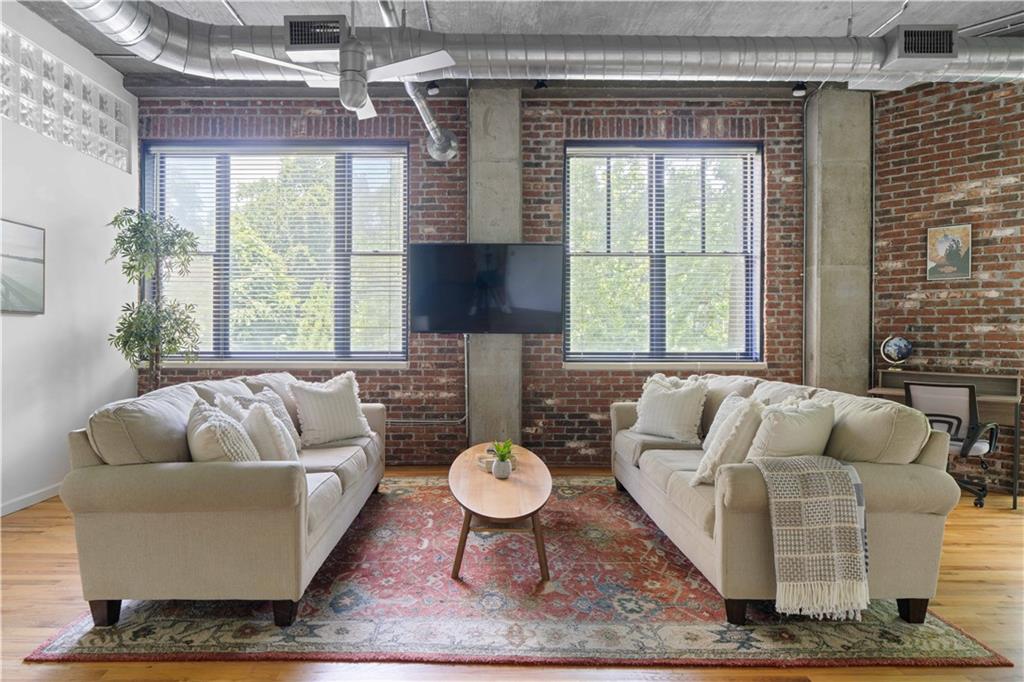 3235 Roswell Road 505