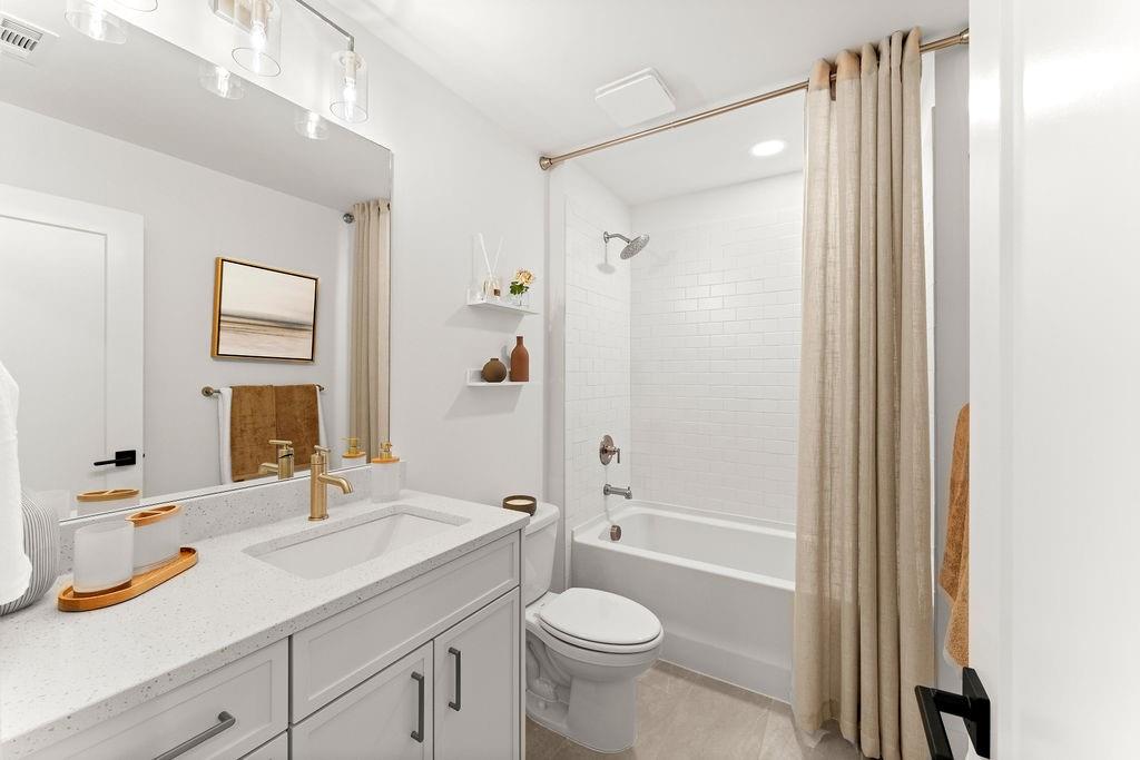 The Carlyle - Residential