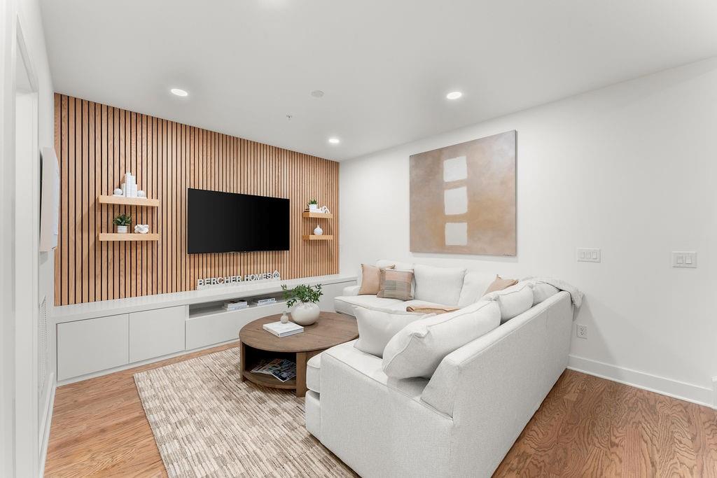 The Carlyle - Residential