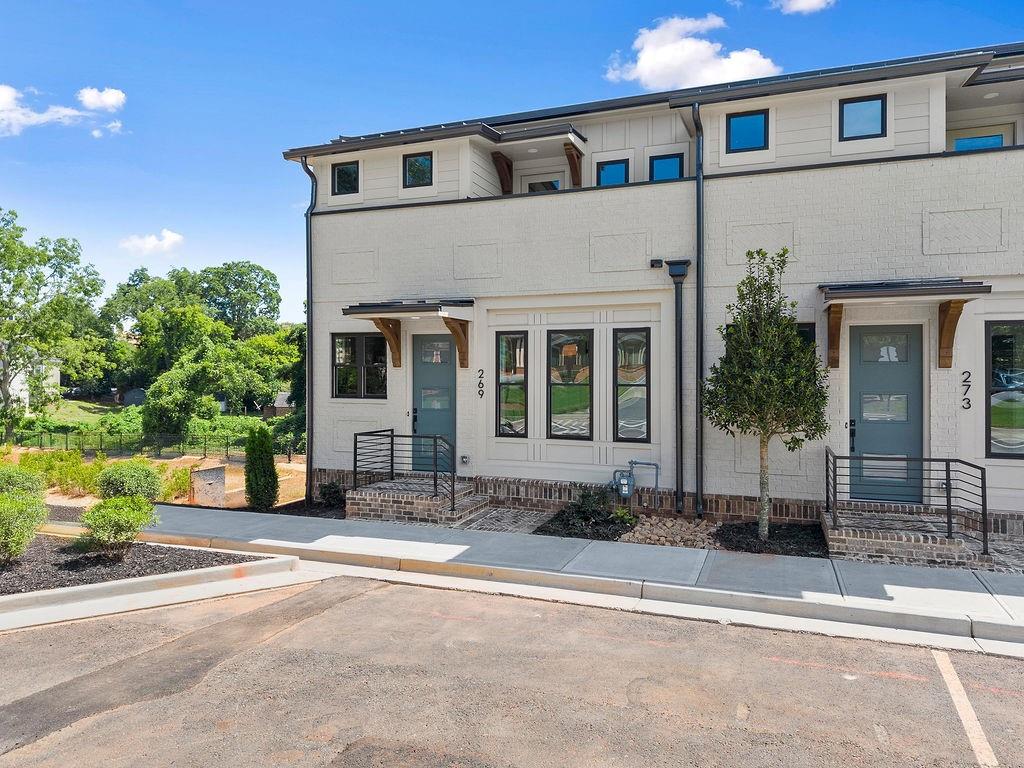 The Carlyle - Residential