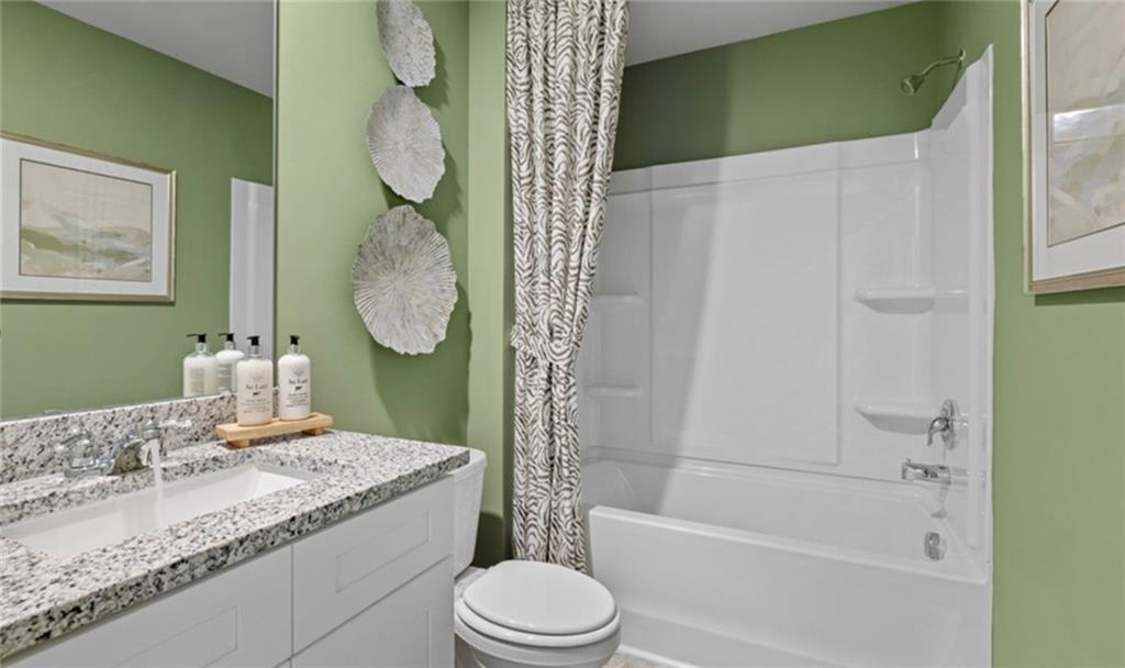 Twin Lakes - Residential