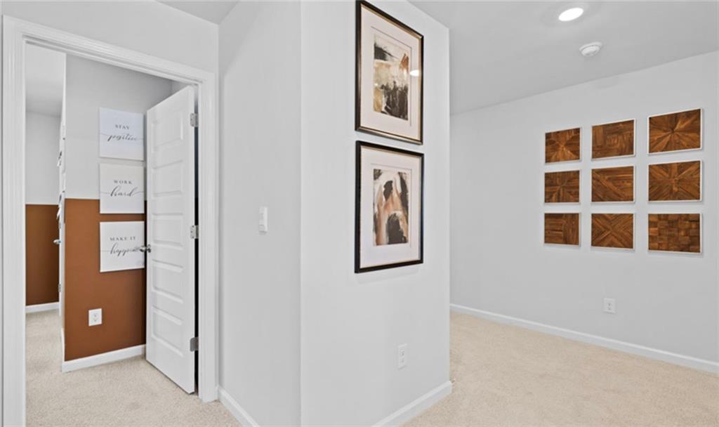 Twin Lakes - Residential