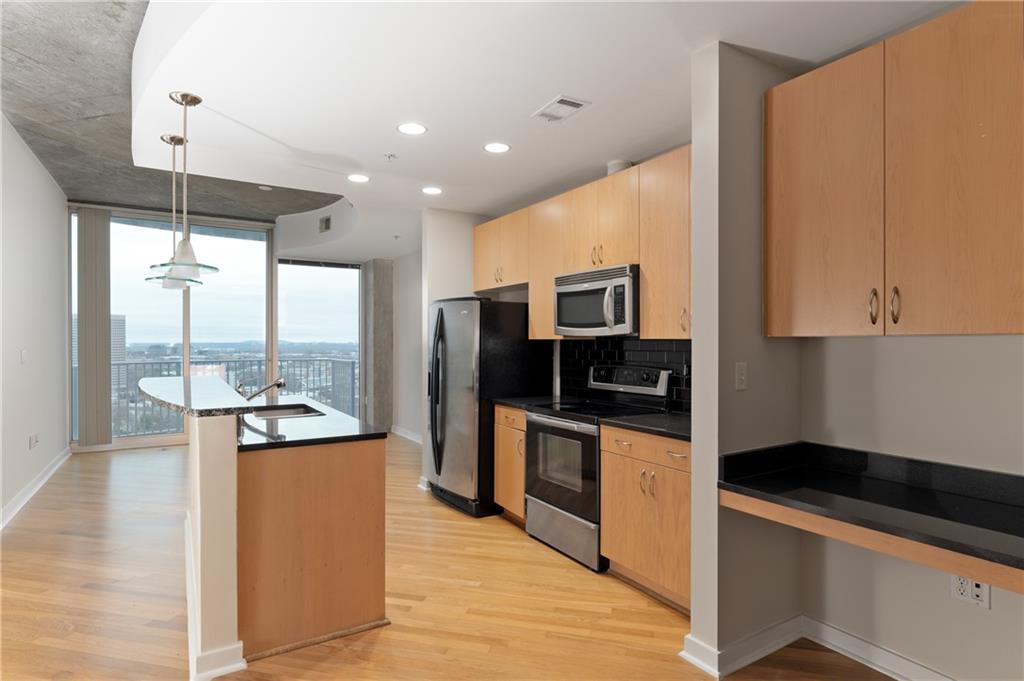 400 W Peachtree Street NW 2303