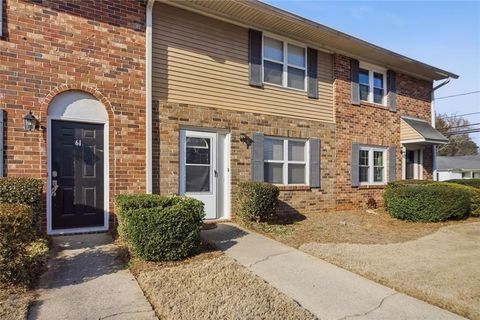 Condo For Sale - 57 Northdale Place<br/> Lawrenceville, GA 30046