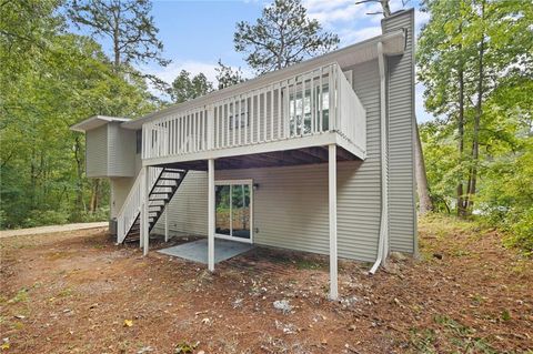 A home in Ellenwood