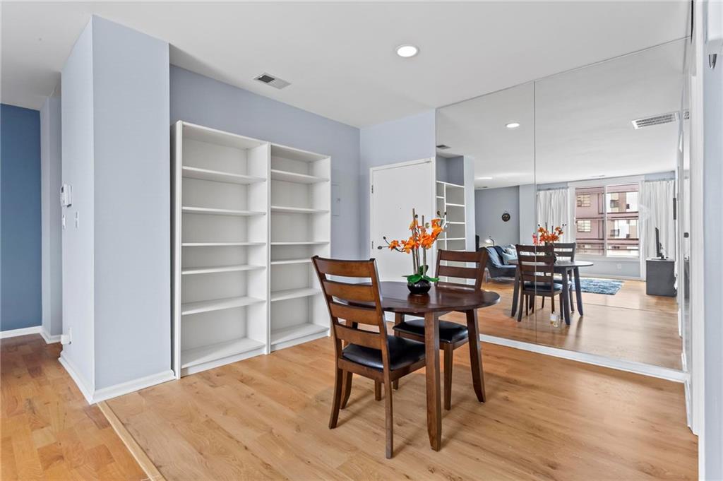 1421 Peachtree Street NE 304