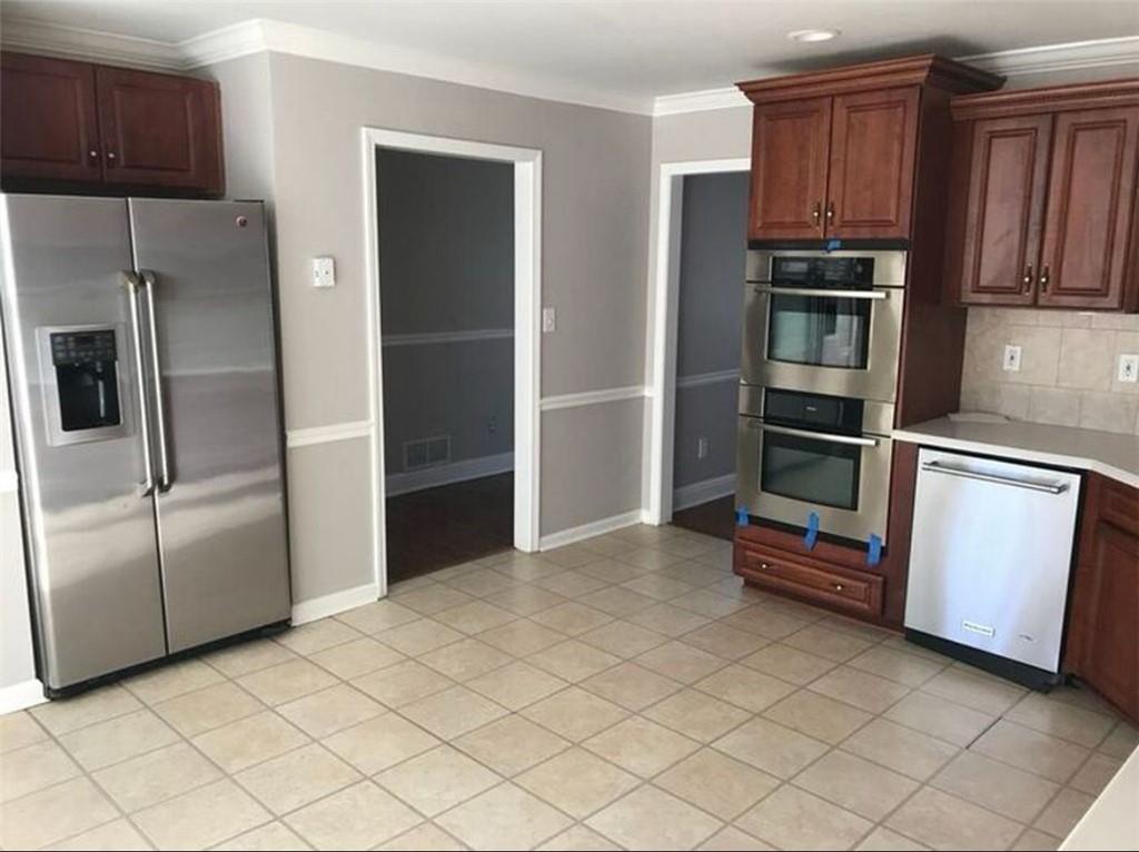 3272 Christian Springs Drive, Lithonia, Georgia image 3